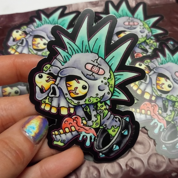 Free sticker with every order - Picture 4 of 4